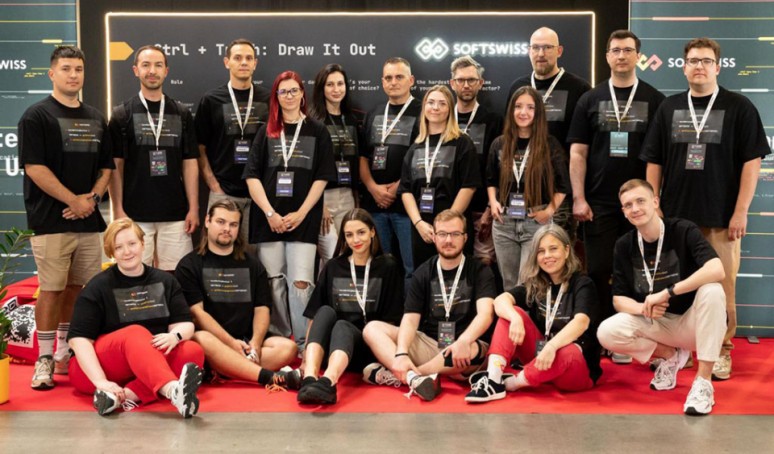Więcej niż pomoc w pisaniu kodu: SOFTSWISS zaprezentuje AI Orchestrator na Code Europe