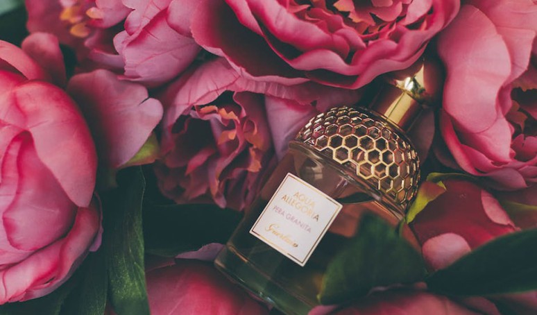 Perfumy Libre - esencja stylu i elegancji wyrażona w zapachu