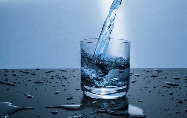 Jakość wody przeznaczonej do spożycia – proces uzdatniania wody i jej zabezpieczania przed wtórnym skażeniem mikrobiologicznym