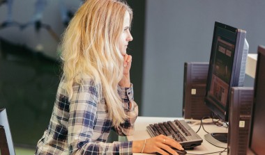 Cyberbezpieczeństwo w firmie – jak chronić dane, pracowników i ciągłość działania?