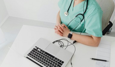 Jesienny boom rekrutacyjny w usługach medycznych, farmacji i biotechnologii