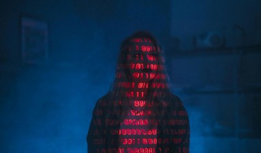 Rynek IT pod presją zmian – firmy inwestują w AI, specjaliści odczuwają niepewność