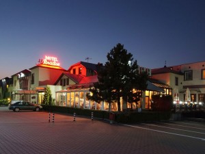 Motel Paradise